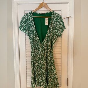 Beautiful a and versatile Abercrombie & Fitch dress
